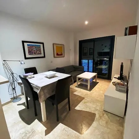Duplex Cala Busquets アパート