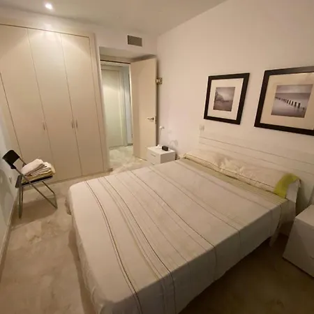 Duplex Cala Busquets شقة